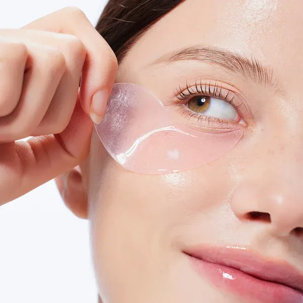 The-Peptide-Collagen-Hydrogel-Eye-Patch-COSRX-2.webp
