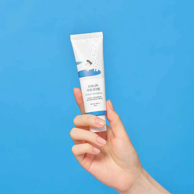 Birch-Juice-Moisturizing-Sun-Cream-SPF50-PA-ROUND-LAB-3.webp